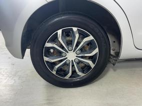 Photo '12' of Toyota Vitz