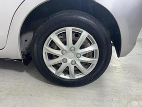 Photo '11' of Toyota Vitz