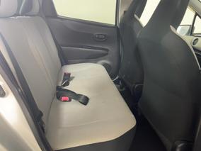 Photo '20' of Toyota Vitz