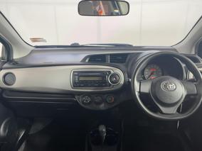 Photo '17' of Toyota Vitz