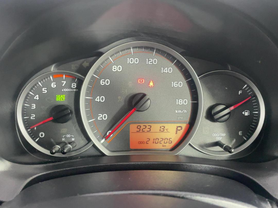 Photo '21' of Toyota Vitz