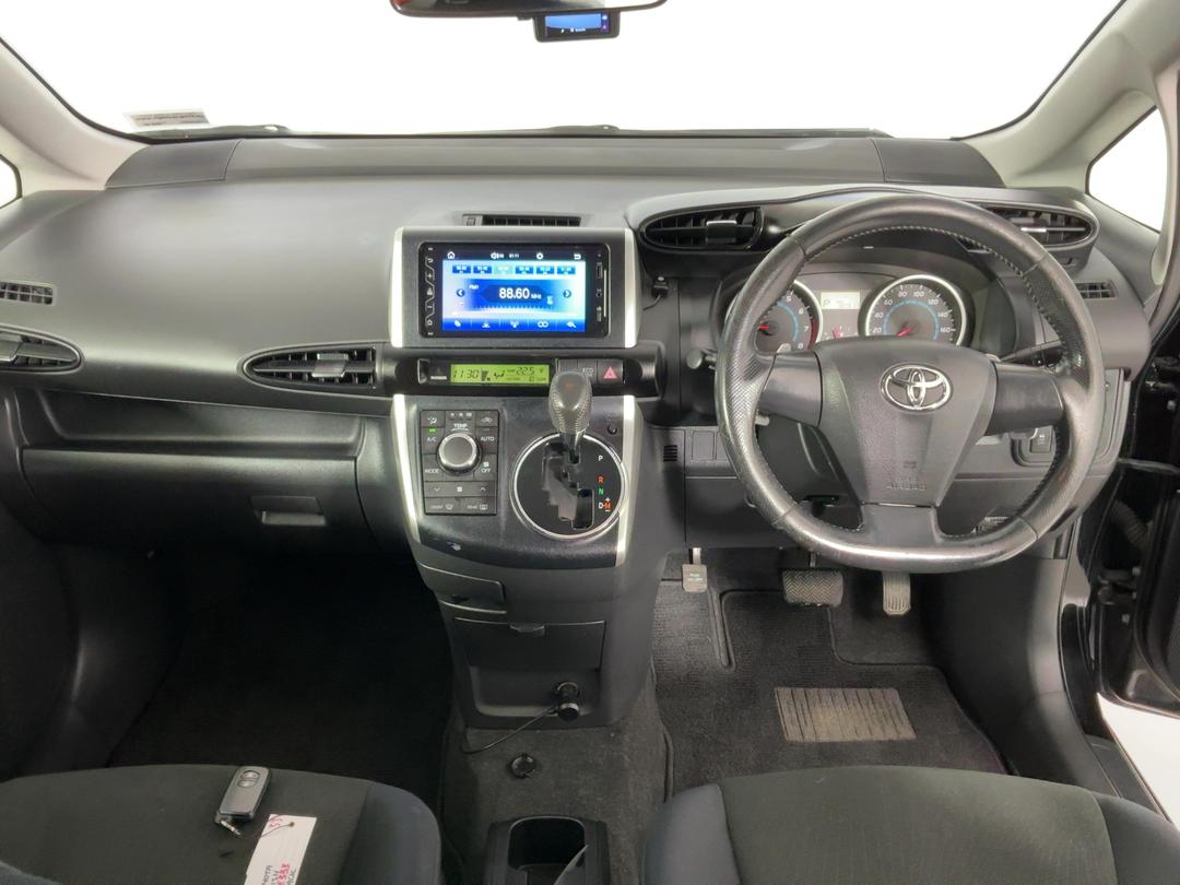 Photo '17' of Toyota Wish