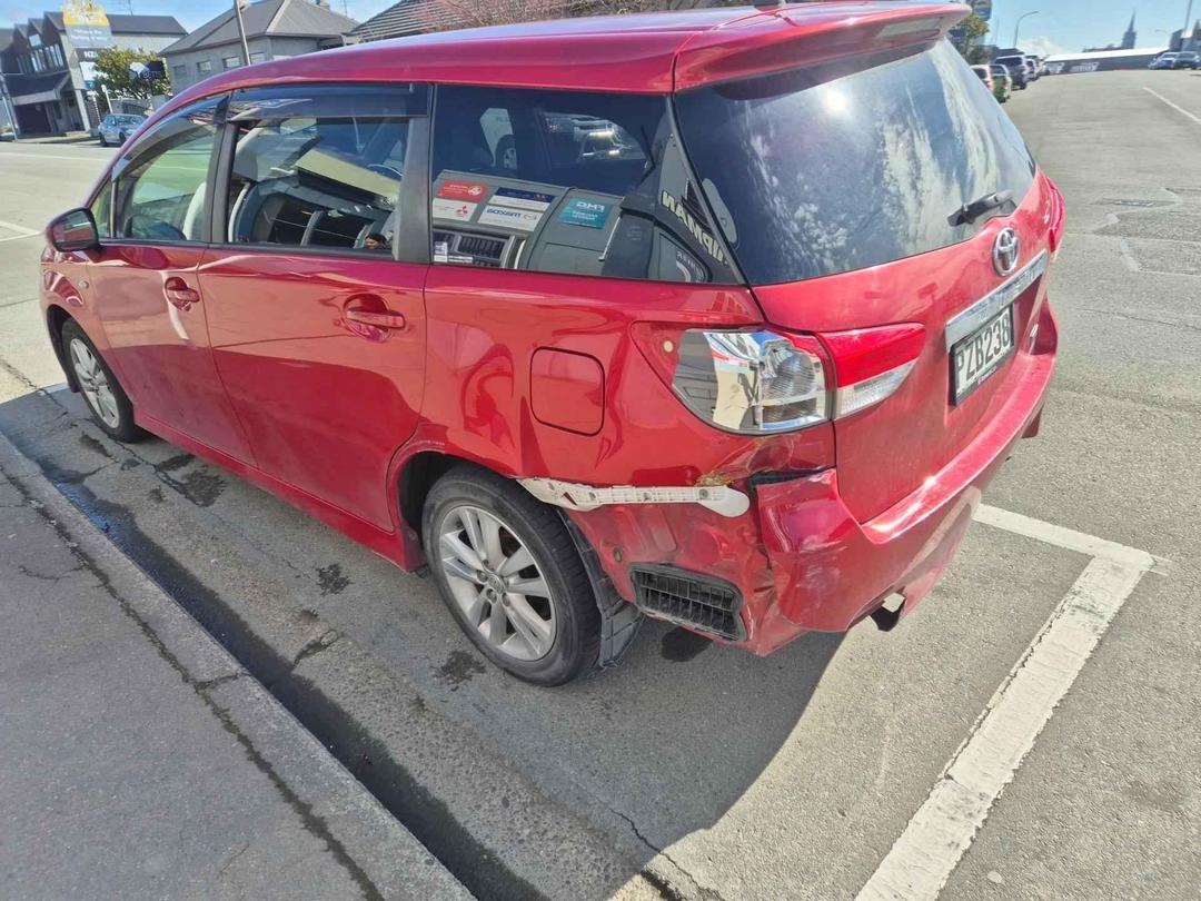 Photo '2' of Toyota Wish Photo '2' of Toyota Wish
