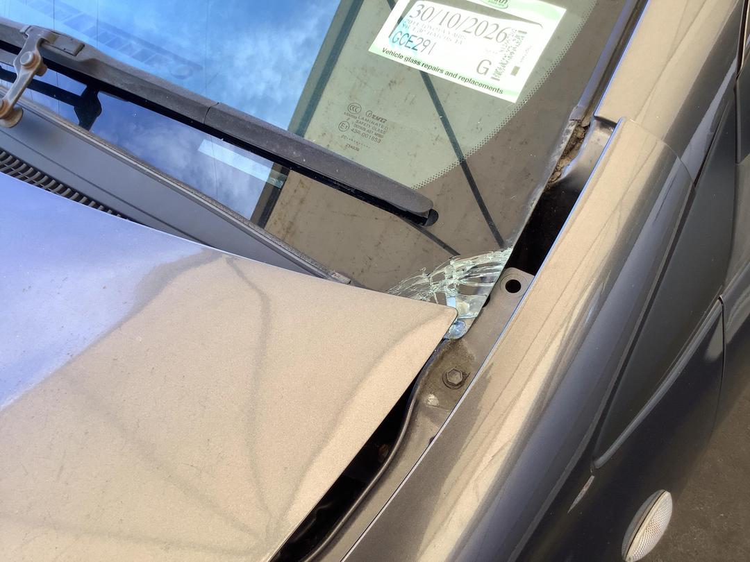 Photo '2' of Toyota Yaris YR