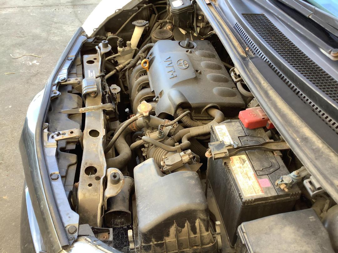 Photo '12' of Toyota Yaris YR