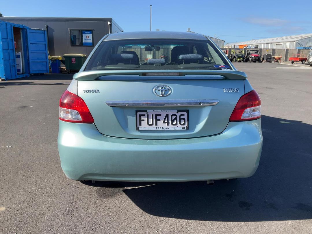 Photo '7' of Toyota Yaris