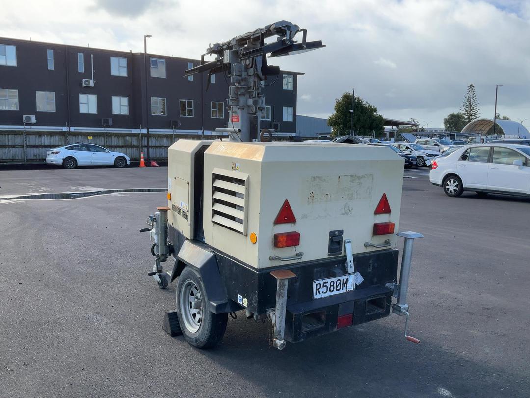 Photo '6' of TRAILER LIGHT TOWER