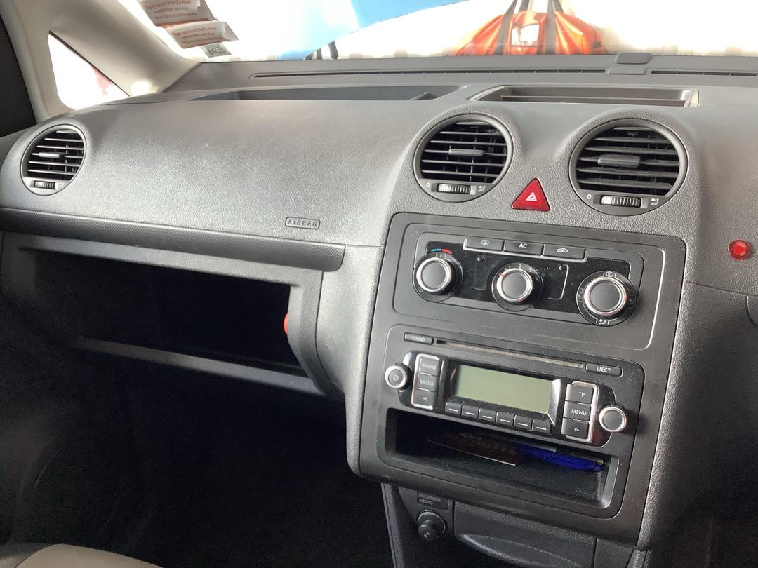 Photo '16' of Volkswagen Caddy Maxi Kombi