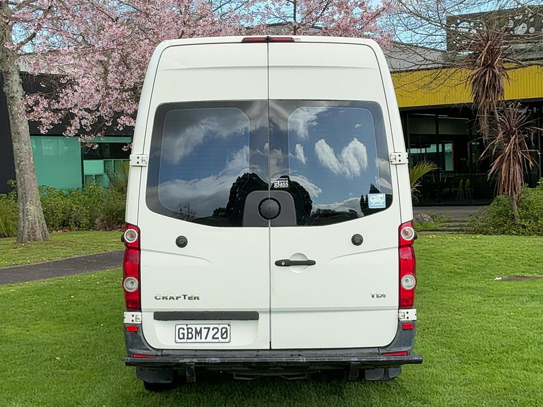 Photo '4' of Volkswagen Crafter 35 LWB 100 6SM Motorhome Photo '4' of Volkswagen Crafter 35 LWB 100 6SM Motorhome