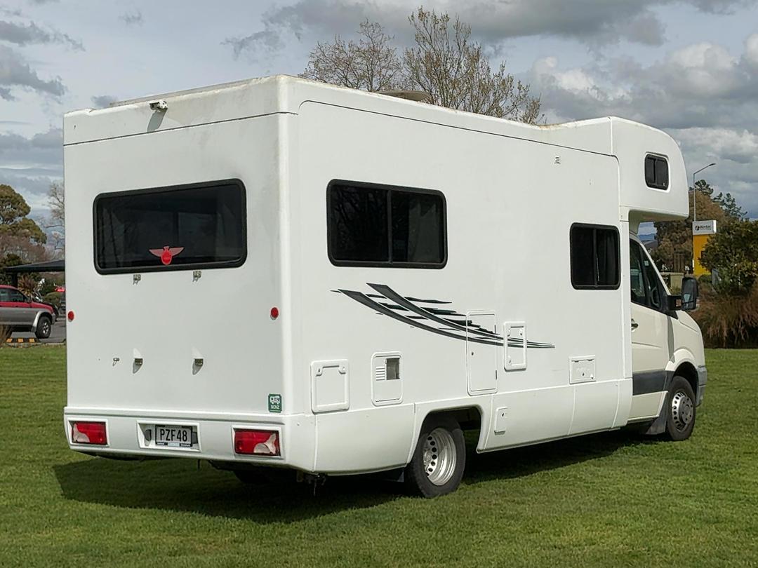 Photo '3' of Volkswagen Crafter 50 SCC LWB 100 6SM Motorhome