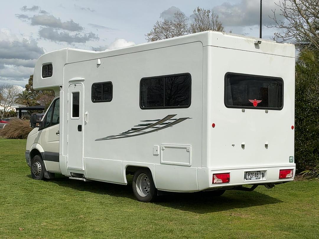 Photo '6' of Volkswagen Crafter 50 SCC LWB 100 6SM Motorhome