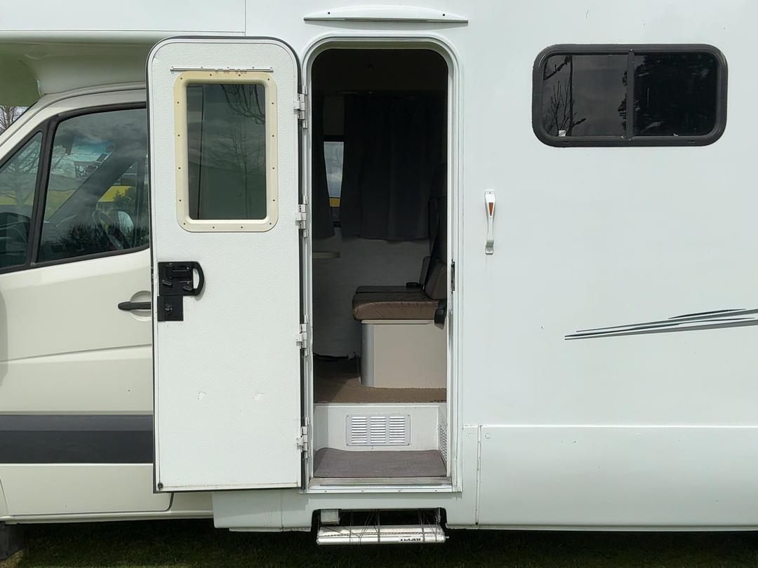 Photo '33' of Volkswagen Crafter 50 SCC LWB 100 6SM Motorhome