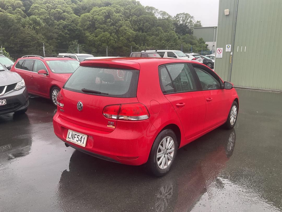 Photo '4' of Volkswagen Golf