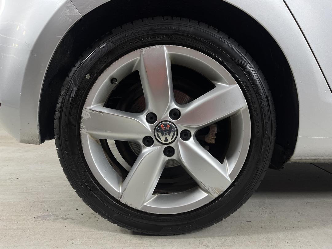 Photo '12' of Volkswagen Golf