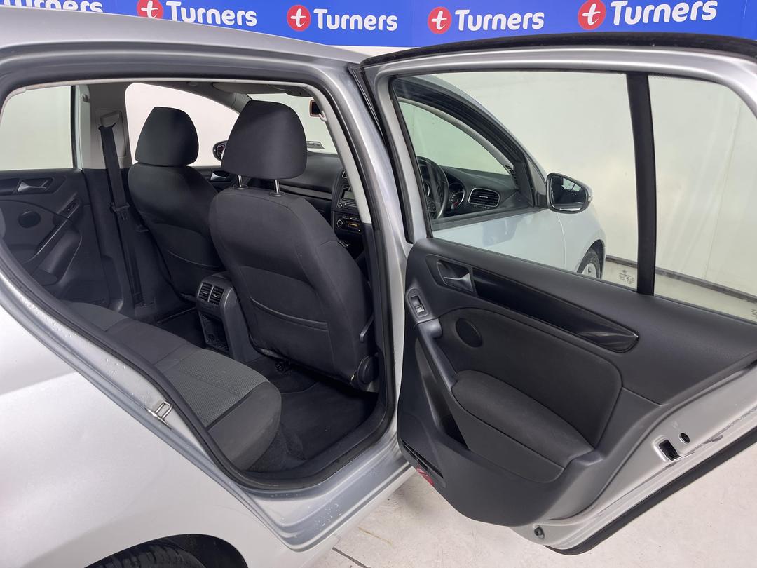 Photo '19' of Volkswagen Golf