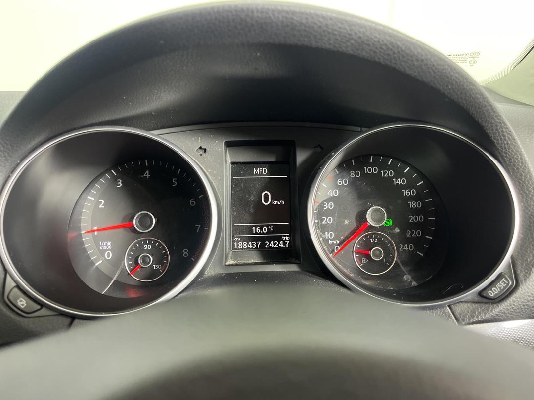 Photo '21' of Volkswagen Golf