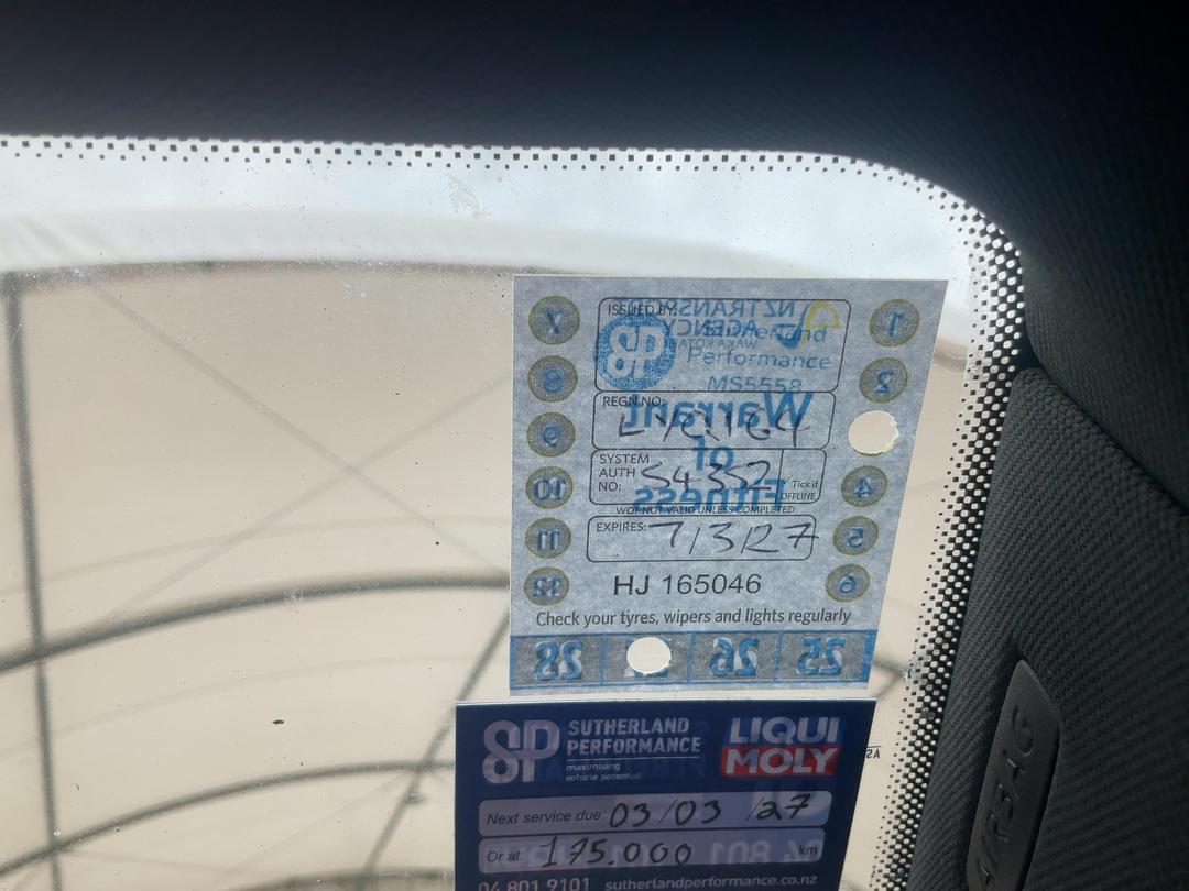 Photo '10' of Volkswagen Golf R