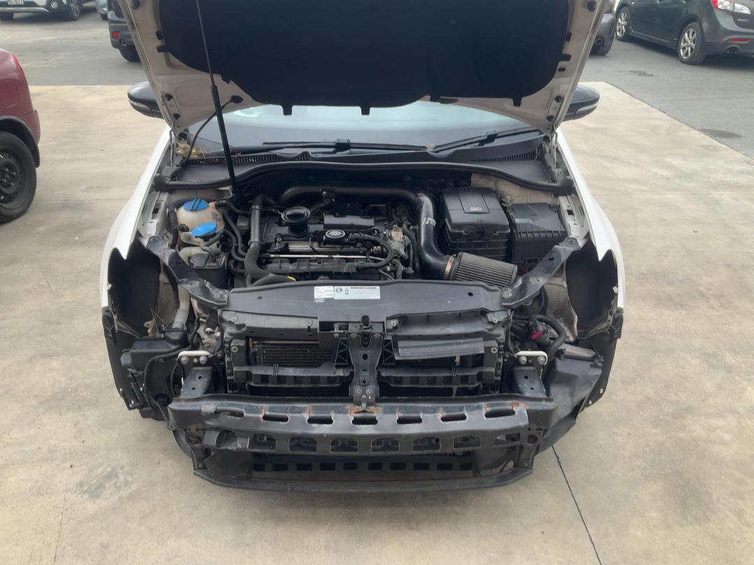 Photo '14' of Volkswagen Golf R