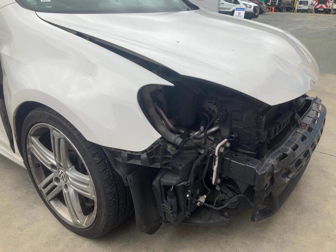 Photo '16' of Volkswagen Golf R