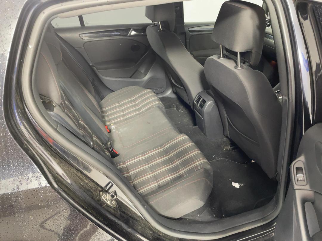 Photo '8' of Volkswagen Golf GTI 155KW Photo '8' of Volkswagen Golf GTI 155KW