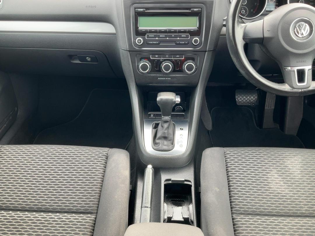 Photo '18' of Volkswagen Golf