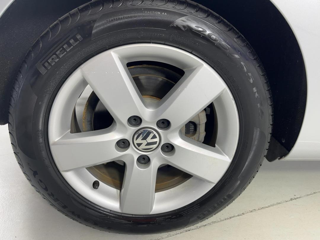 Photo '12' of Volkswagen Golf