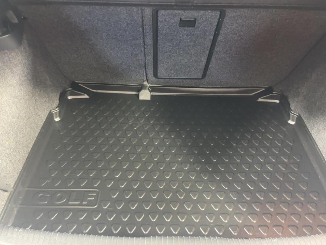 Photo '14' of Volkswagen Golf