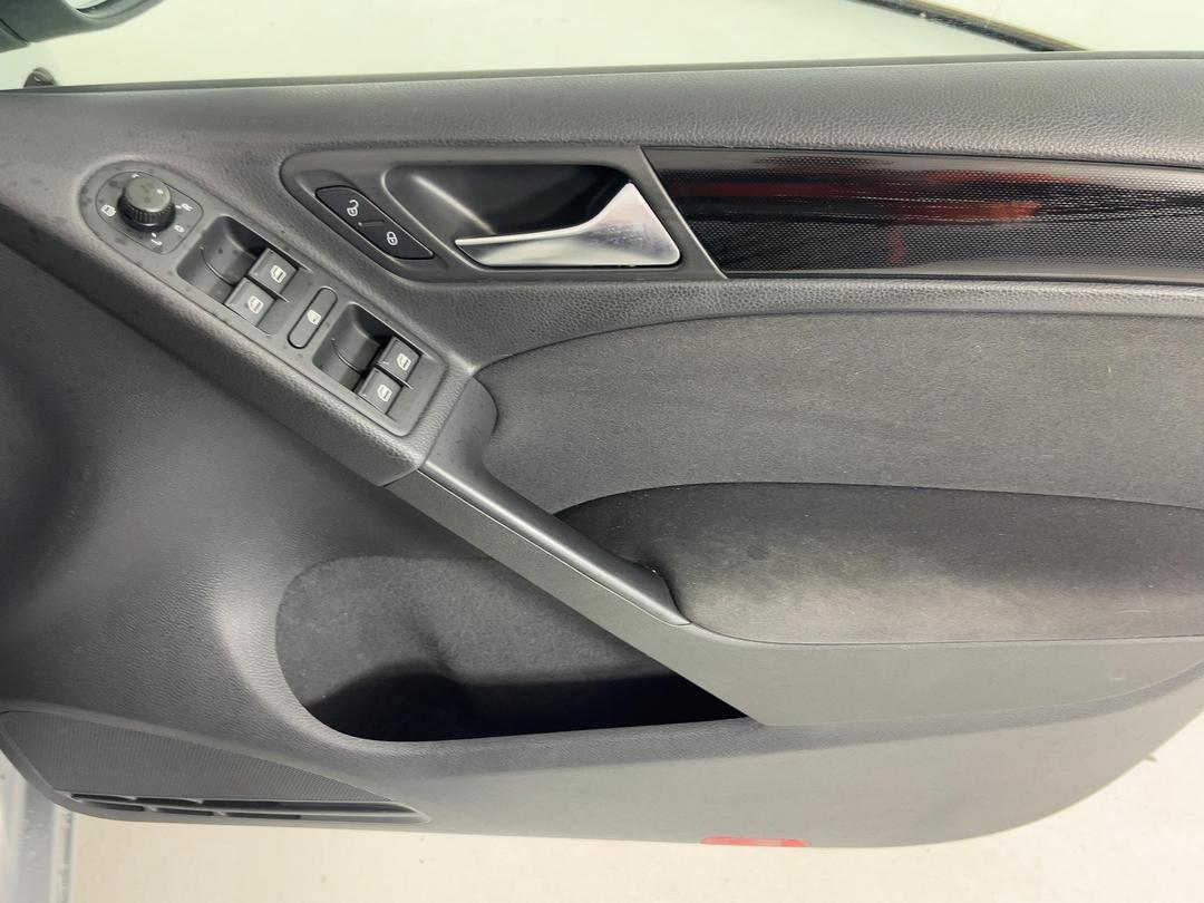Photo '15' of Volkswagen Golf