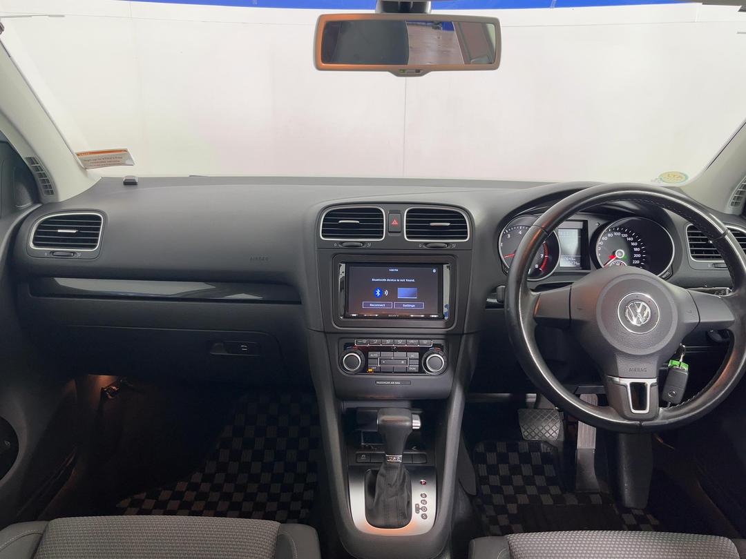 Photo '17' of Volkswagen Golf