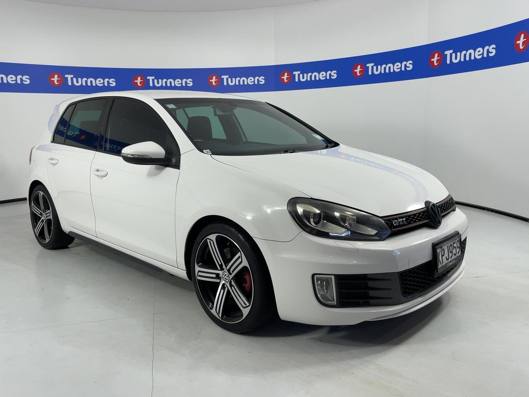 Photo '1' of Volkswagen Golf