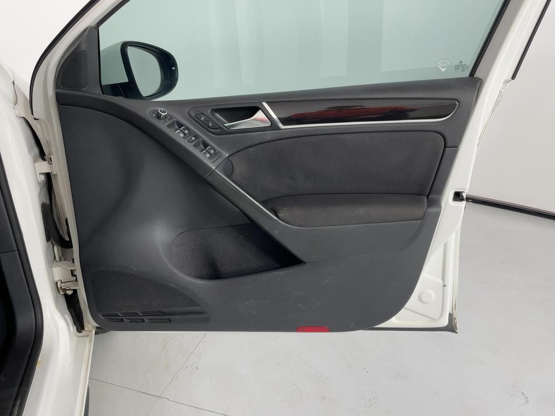 Photo '15' of Volkswagen Golf