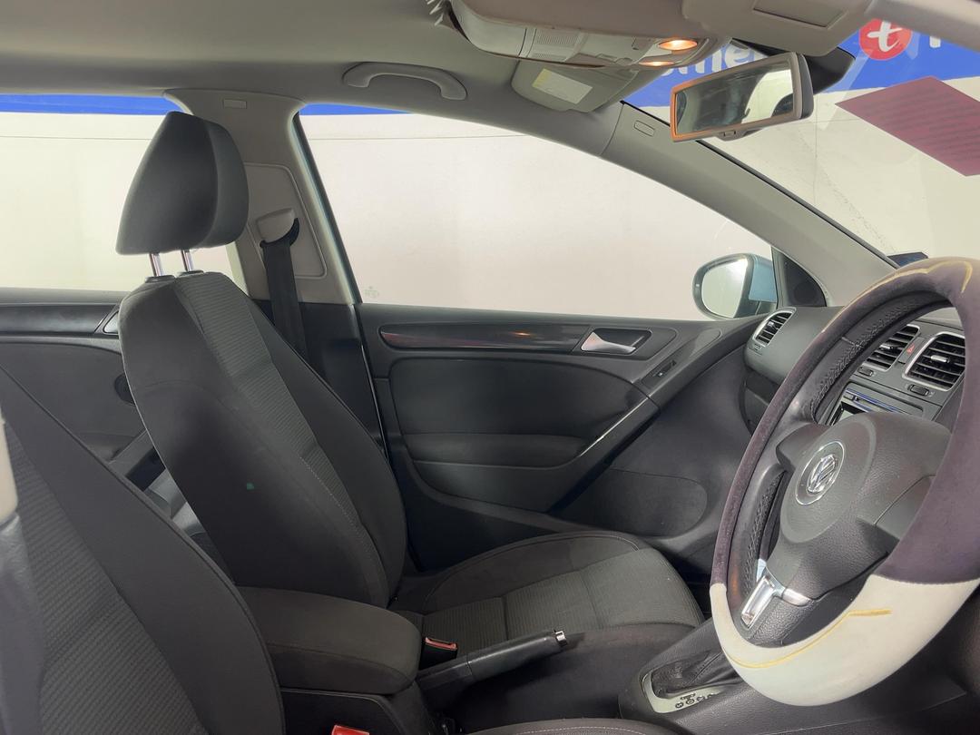 Photo '14' of Volkswagen Golf 1.4 90KW