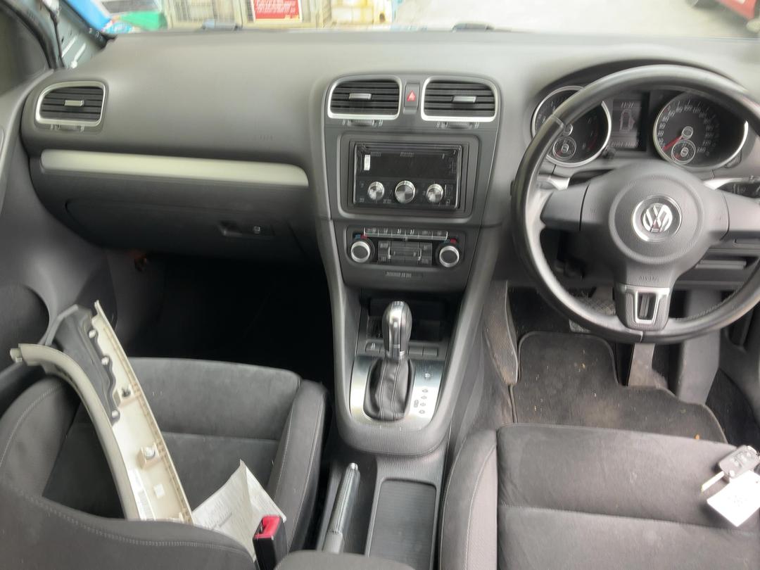 Photo '14' of Volkswagen Golf 1.4 90KW Photo '14' of Volkswagen Golf 1.4 90KW