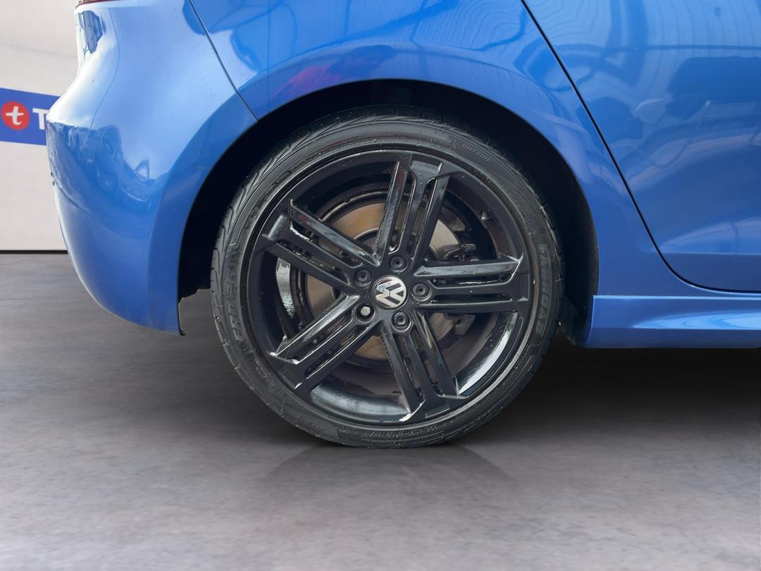 Photo '12' of Volkswagen Golf