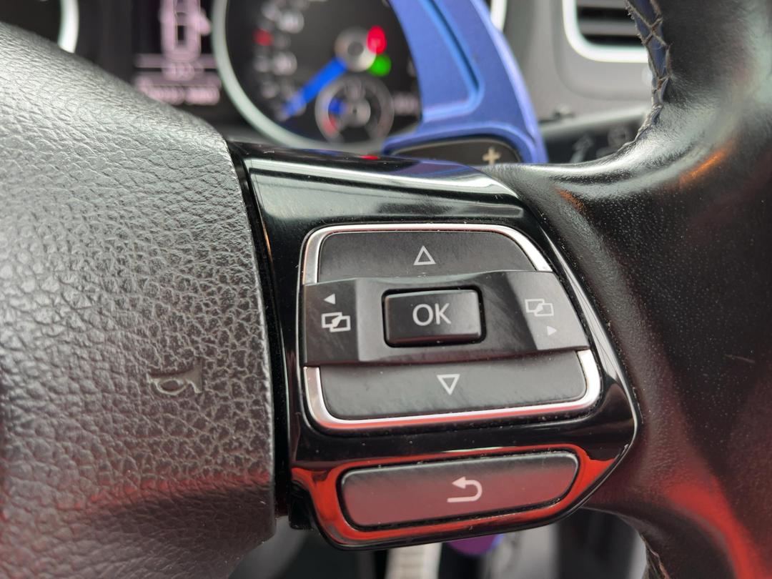 Photo '27' of Volkswagen Golf