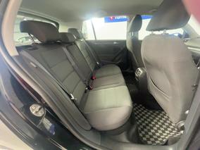 Photo '20' of Volkswagen Golf