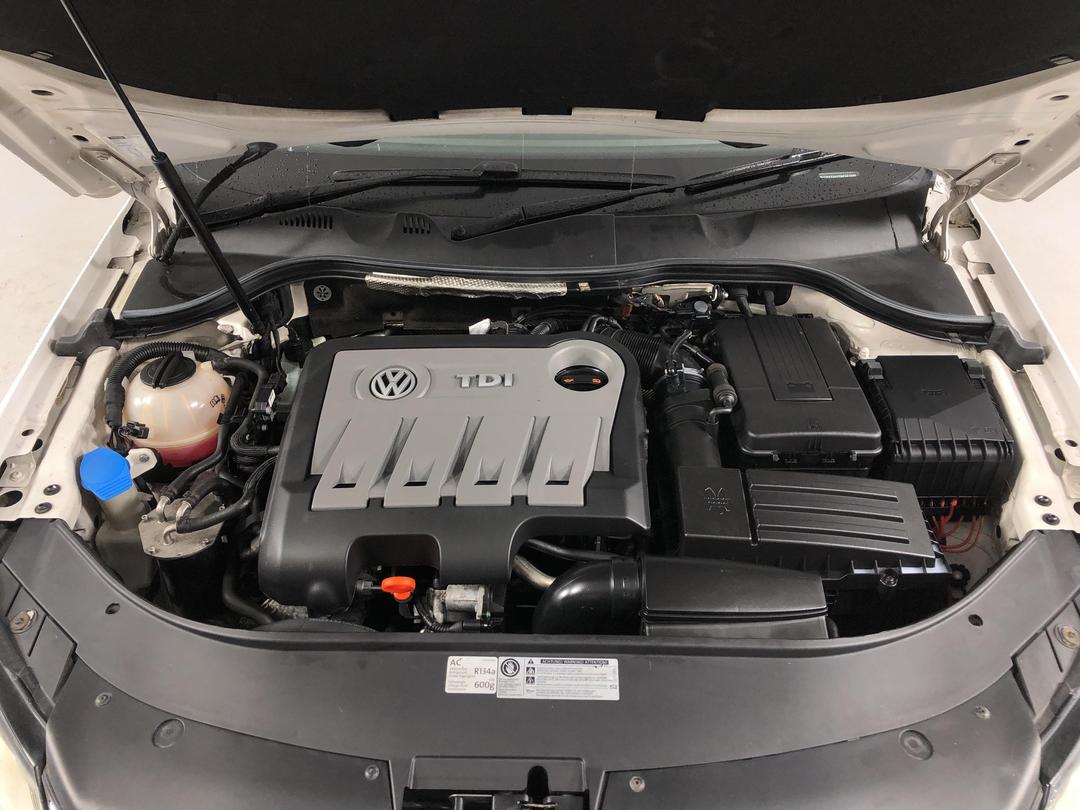 Photo '13' of Volkswagen Passat