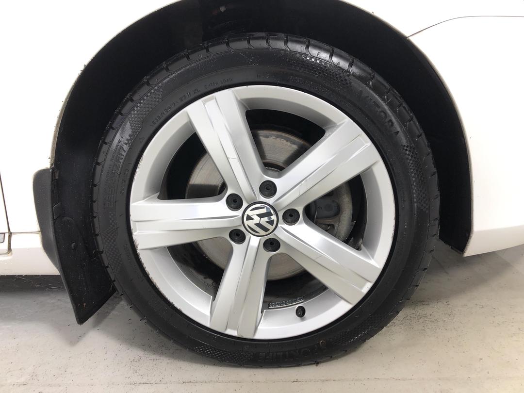 Photo '9' of Volkswagen Passat