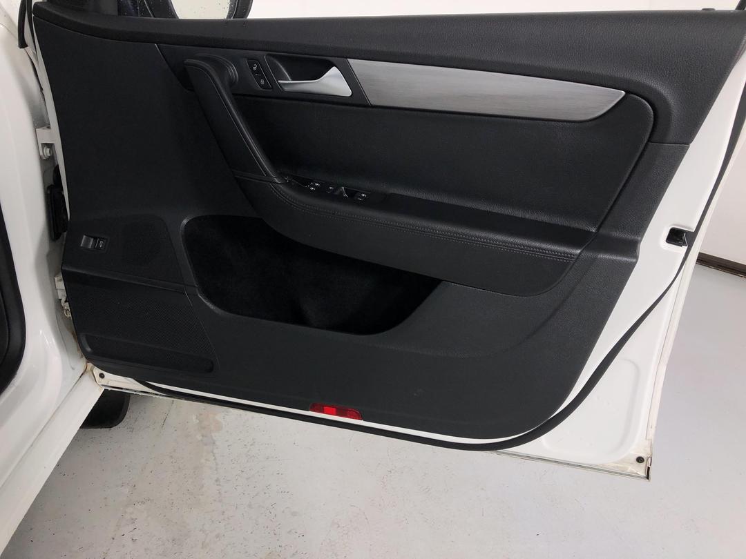 Photo '15' of Volkswagen Passat