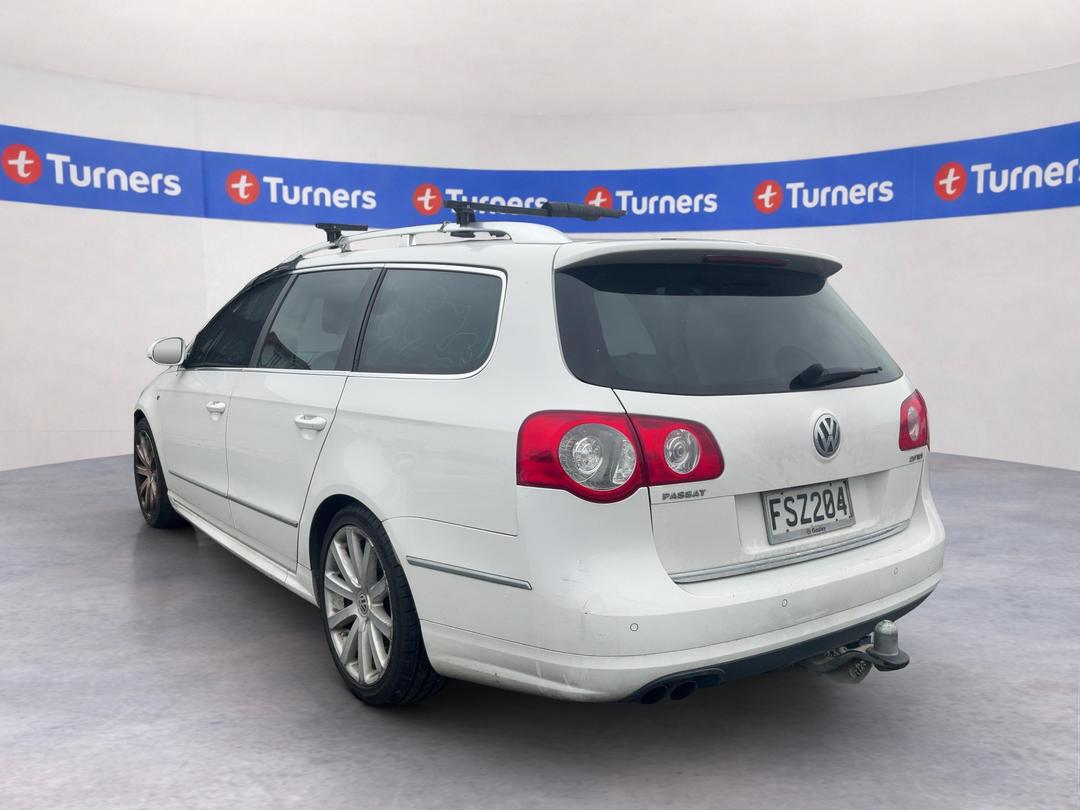 Photo '4' of Volkswagen Passat VAR TDI 125KW SL Photo '4' of Volkswagen Passat VAR TDI 125KW SL