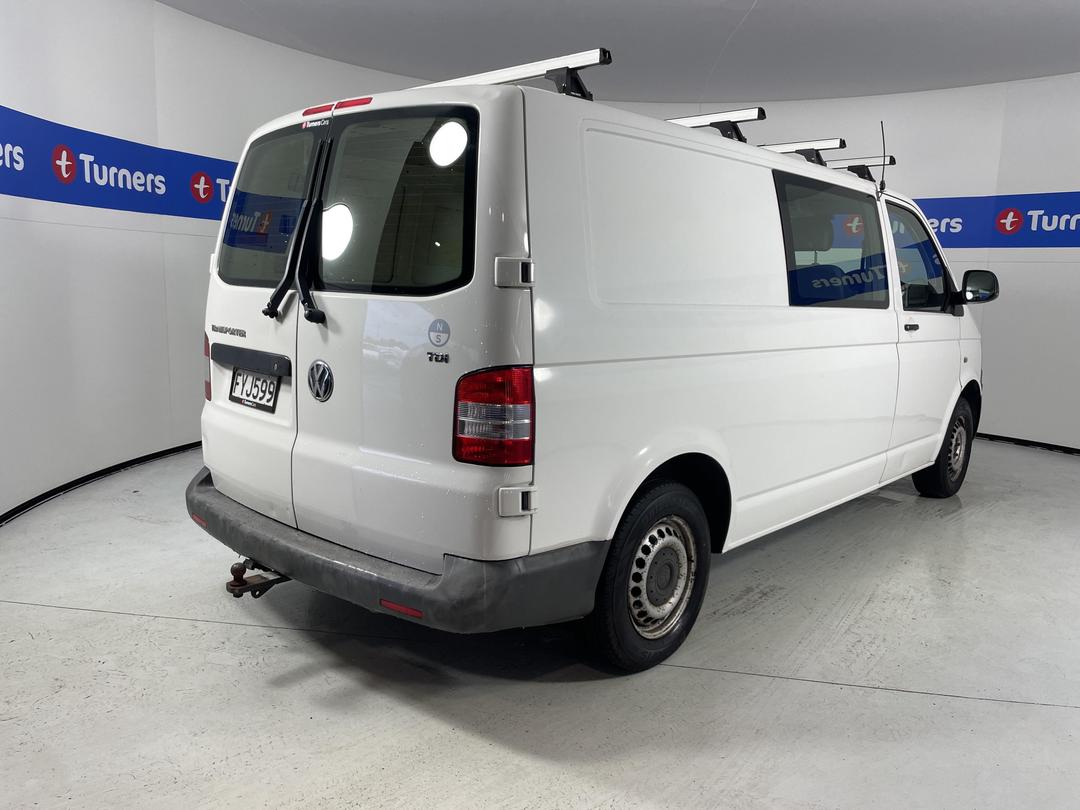 Photo '7' of Volkswagen T5