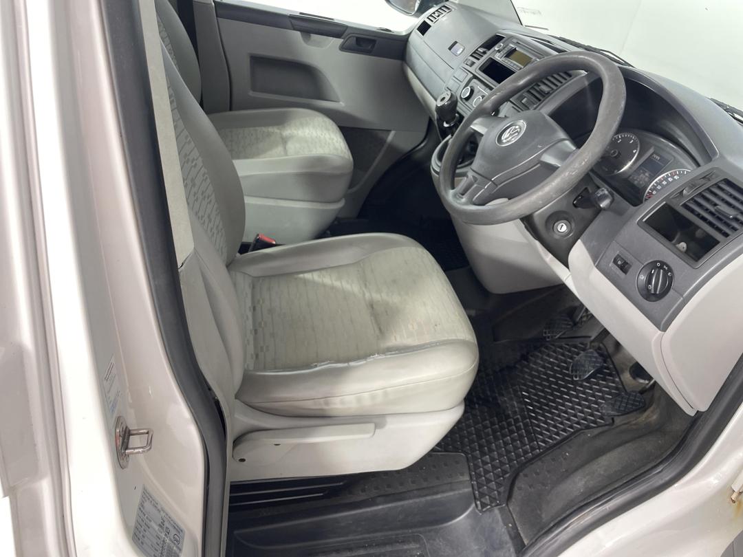 Photo '16' of Volkswagen T5