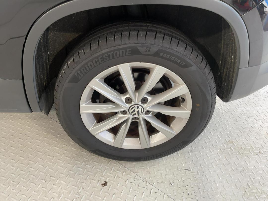 Photo '11' of Volkswagen Tiguan