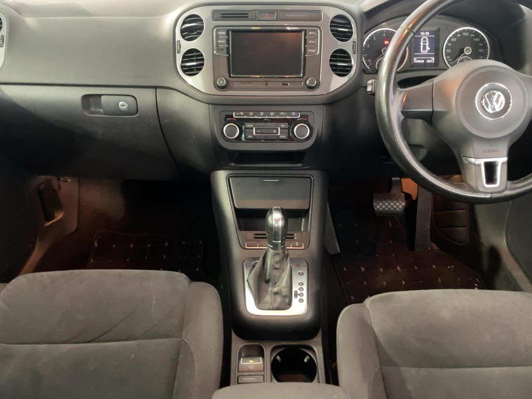 Photo '18' of Volkswagen Tiguan