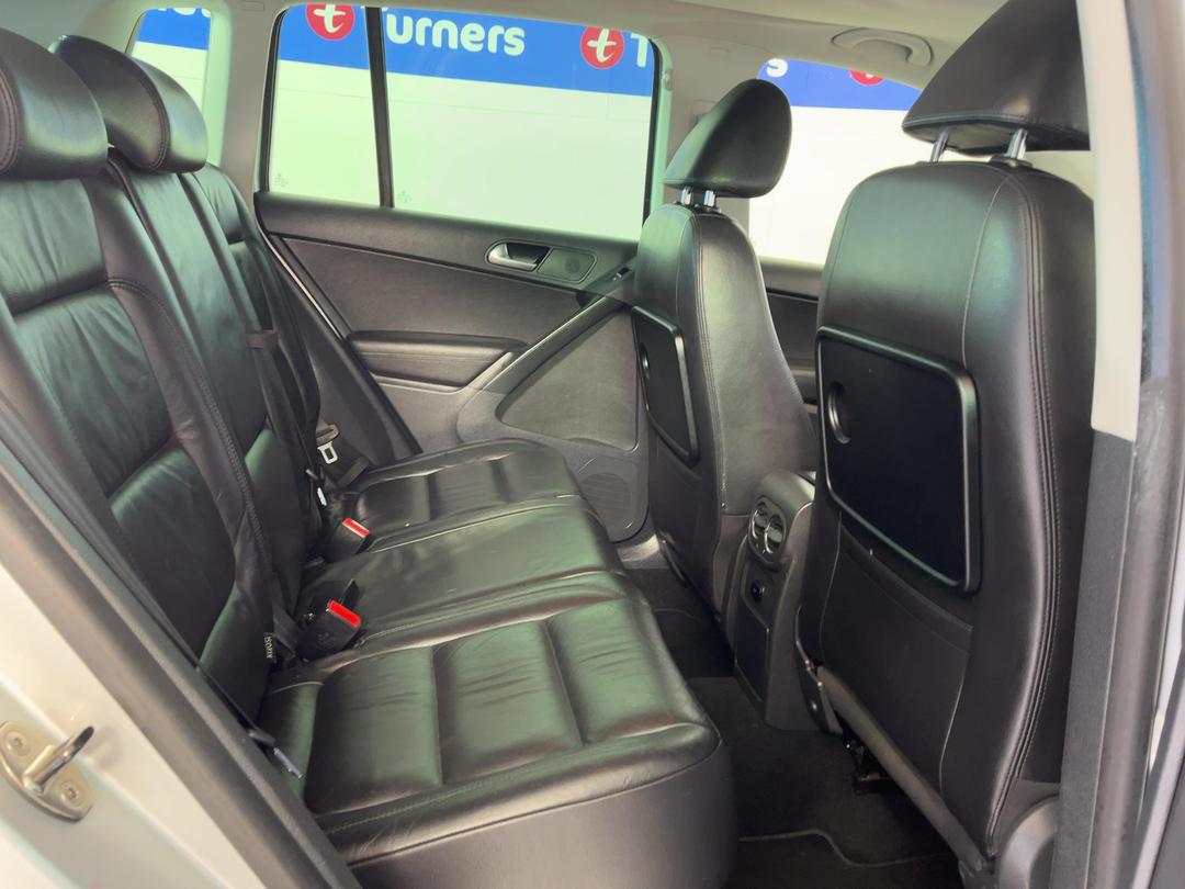 Photo '18' of Volkswagen Tiguan TDI 103KW Photo '18' of Volkswagen Tiguan TDI 103KW
