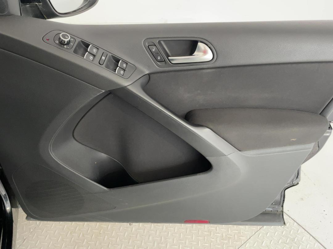 Photo '15' of Volkswagen Tiguan
