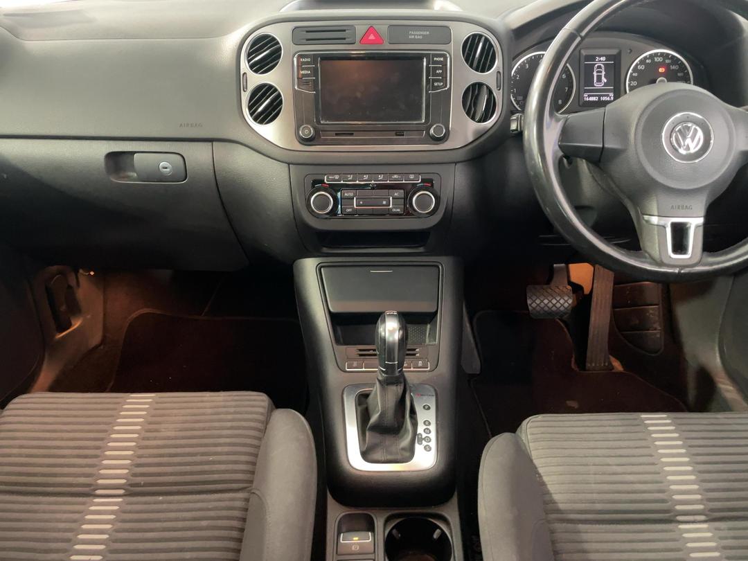 Photo '18' of Volkswagen Tiguan