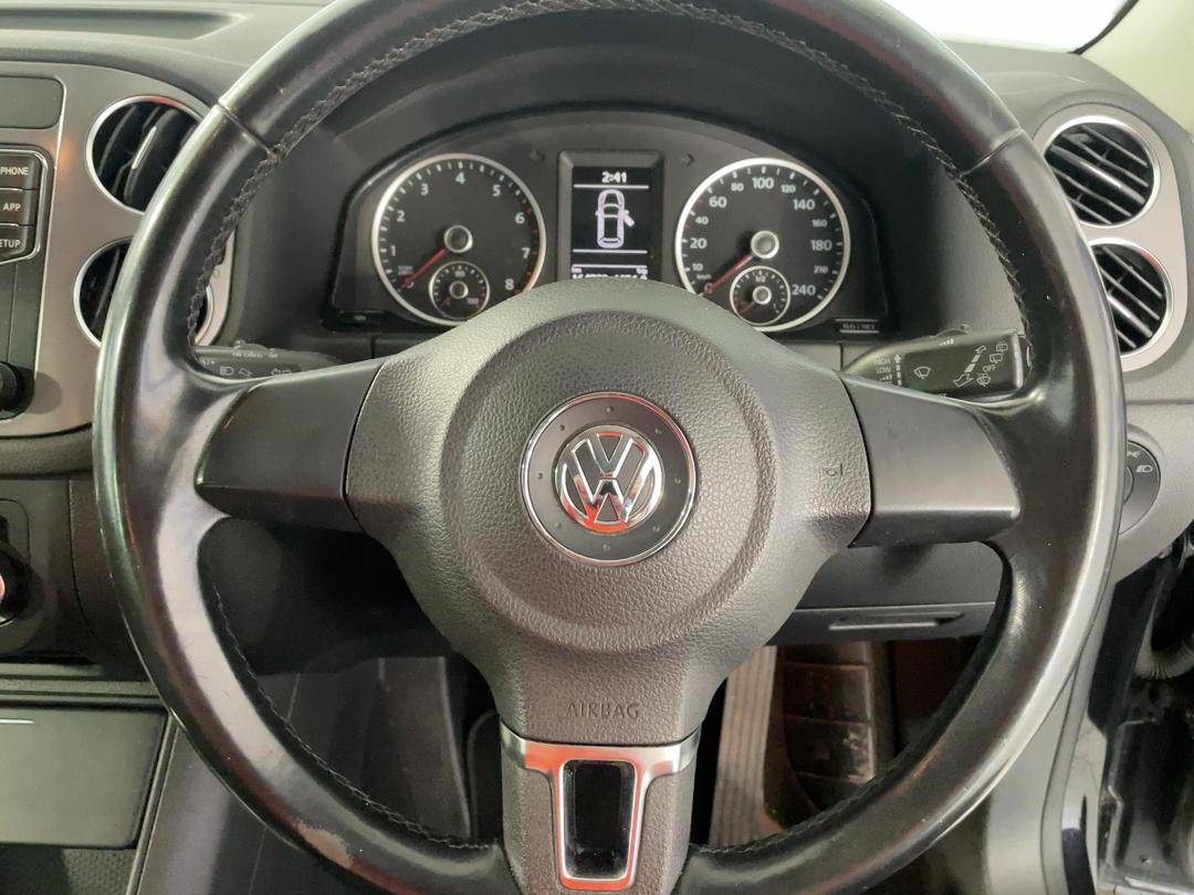 Photo '25' of Volkswagen Tiguan