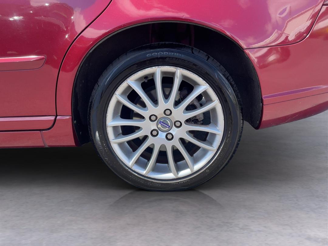 Photo '11' of Volvo S40