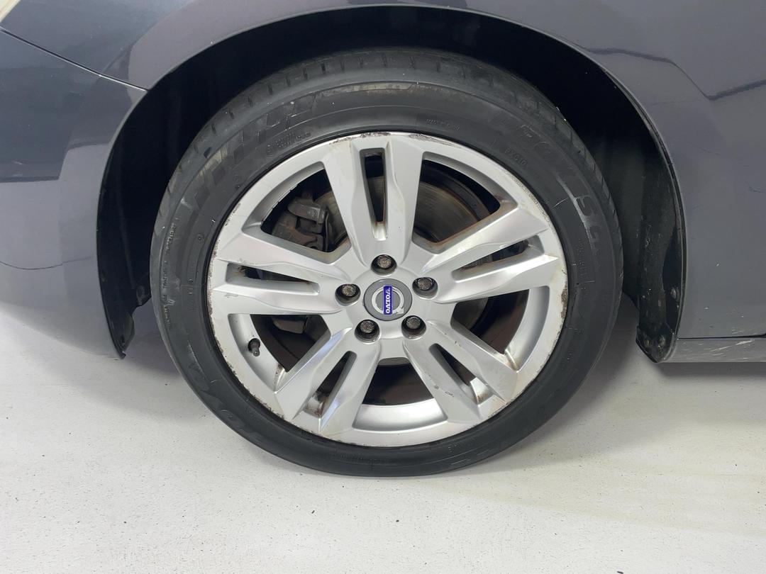 Photo '10' of Volvo V60